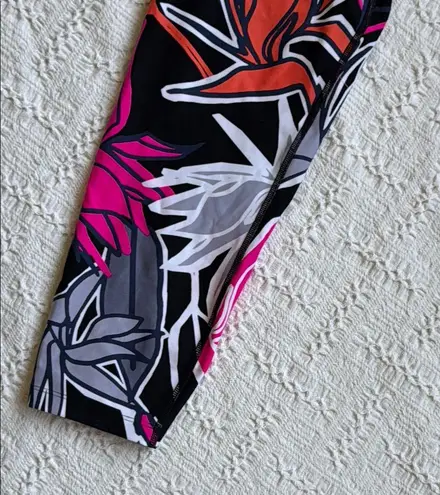 Calvin Klein Performance Pink and Black Tropical Leggings Size XL