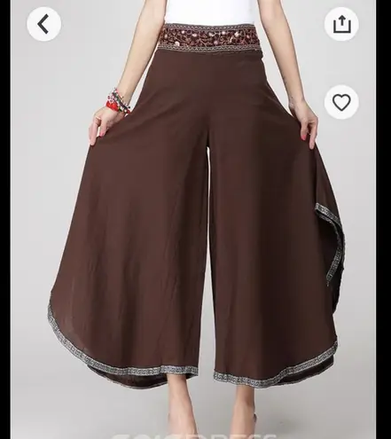 NWT Wide Legged Ankle Length Pants