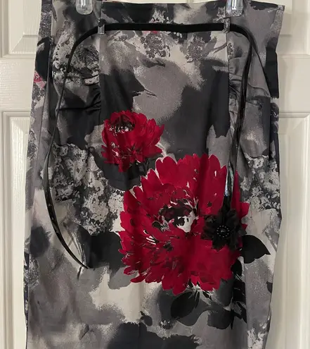 Bisou Bisou Michele Bombot Red & Black Floral Skirt – Women’s Size 18 (NWOT)
