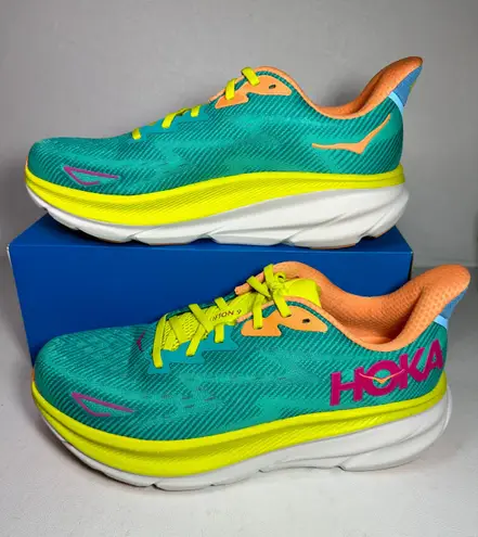 Hoka Women’s Clifton 9 Ceramic / Evening Primrose unisex casual classic comfy