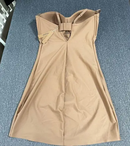 SKIMS Body Molded Underwire Slip