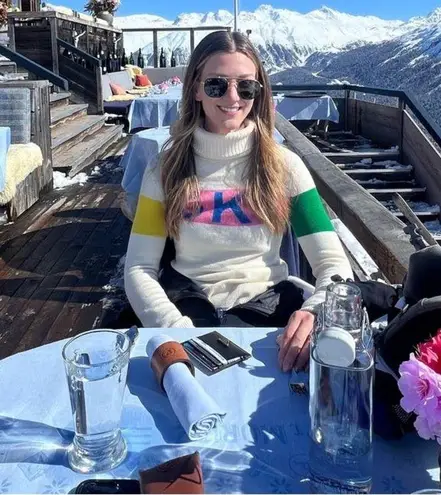 PERFECT MOMENT NWT Ski Sweater II M Pink Size M