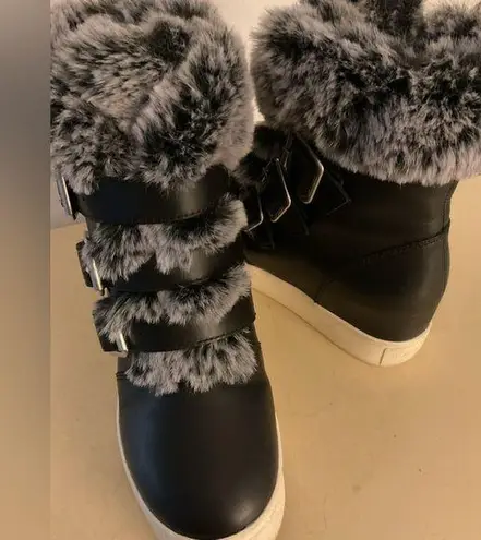 J/Slides Women's Black leather Fur