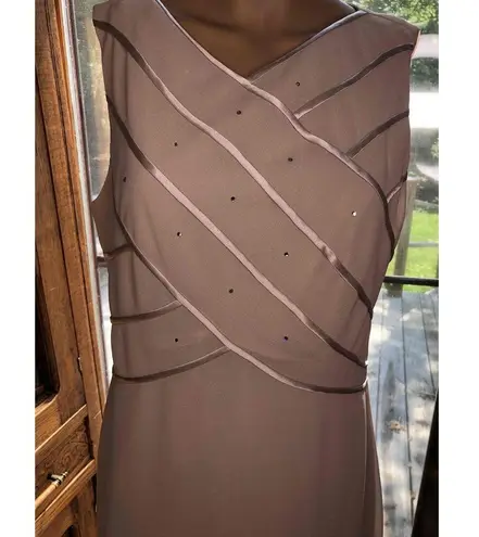 Patra Beige Mother Of Bride Dress Two Piece Long Sleeve Embellished Neckline12 Tan Size 12