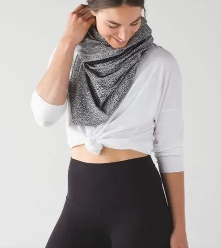 Lululemon  Vinyasa Wrap