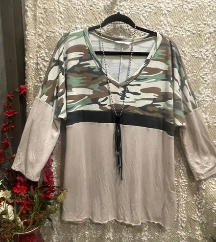 Love j Modern camo print top plus size 18.