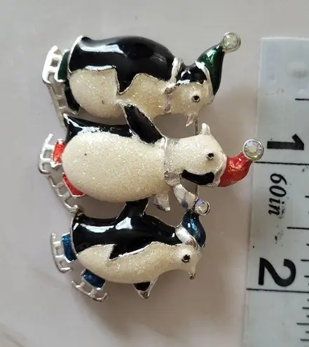 Vintage 3 Penguins Skating Christmas Holiday Brooch Pin Stocking Stuffers Black