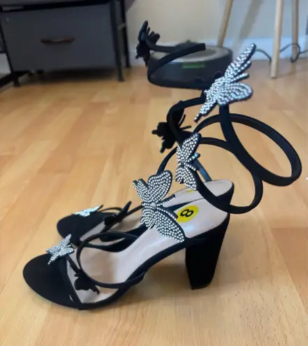 Wild Diva Lounge Black morry rhinestone butterfly sandals NEW