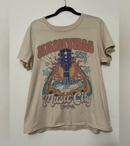 Zoe & Liv Nashville TN Music City Graphic Tee Shirt Beige Size L