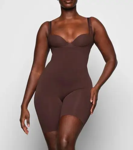 SKIMS Butt Enhancing Open Bust Bodysuit L
