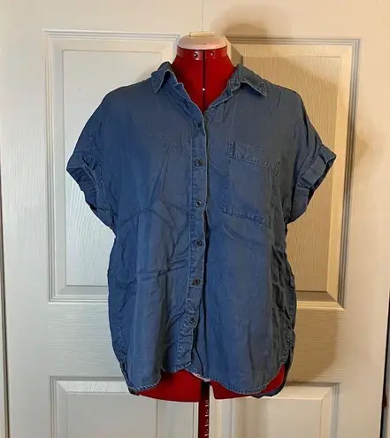 Jane and Delancey Button Up Denim Shirt in Large