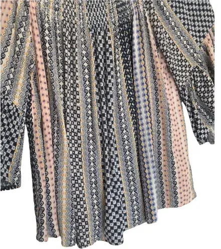 Bobeau Womens Size S Short Flutter Sleeve Flowy Top Geometric Print Blue