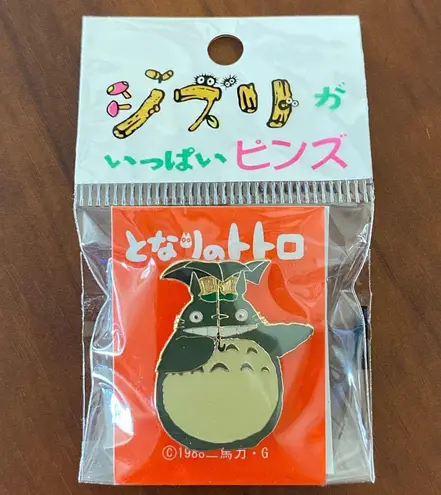 Boutique Official Studio Ghibli Museum Totoro pin/badge/brooch💚