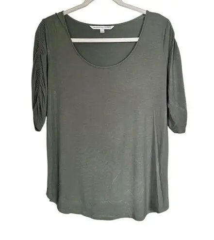 The Nines by Hatch Women Sz M Elbow Sleeve Scoop Neck Shirred Maternity T