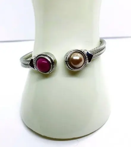 Boutique NWOT Snap-Button Charm Silver-Tone Bangle Bracelet