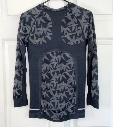 NWT Kari Traa Butterfly Long Sleeve Outdoor Baselayer Top Shirt Black L / XL Size L