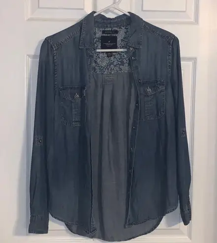 American Eagle Denim Button Down