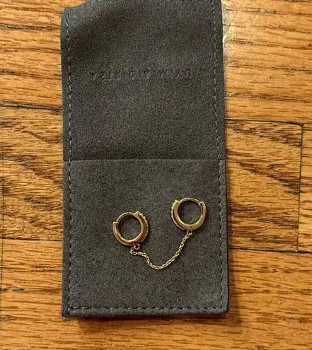 CHAIN LINK HUGGIES IN GOLD