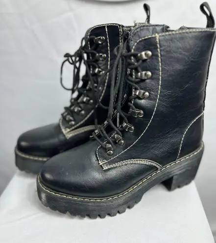 Cute Women’s/Girls Boots Size 6.5