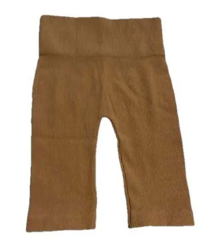 Dynamic NWT  Camel Ribbed Biker Shorts