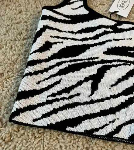 Cider Zebra print black and white crop top never worn 