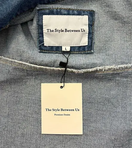 The Style Between Us Cropped Denim Jean Jacket Size Large NEW