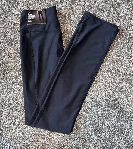 Nike NWT  Legend Skinny Fit Power Training Pants Size x-Small