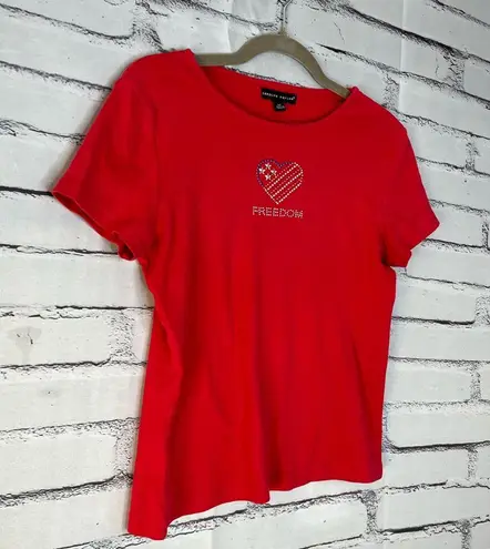 Carolyn Taylor Red Fitted Short Sleeve T-Shirt Freedom Heart Graphic Top SZ M