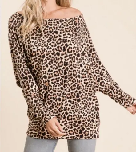 Reborn J LEOPARD PRINT OFF SHOULDER TOP