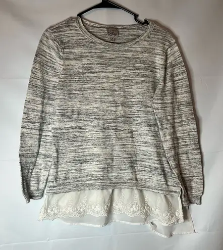 Como vintage Marled Gray Top with Lace Trim