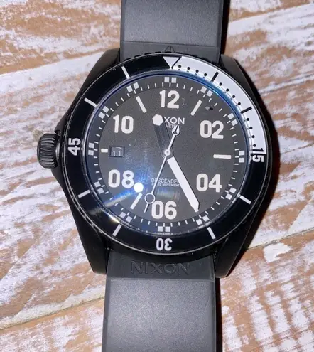 Nixon 🏄🏻♀️ Descender Sport Swiss Watch🌊