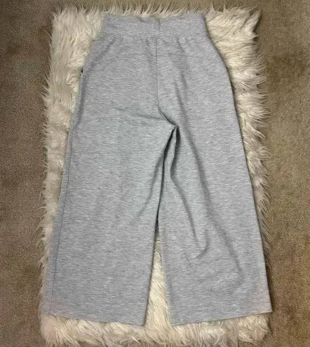 Lululemon Can You Feel The Pleat Crop *21" Gray Size 4