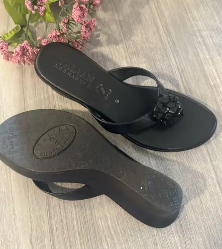 Italian Shoemakers Italian Shoemaker Women's Sandals Beaded Accent Thong Black  Size 9 