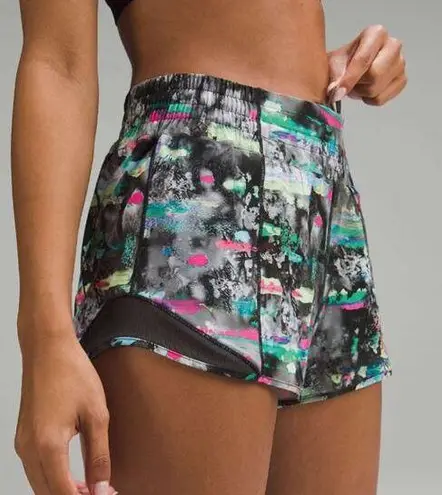 Lululemon  Hotty Hot Shorts 4" Lined PADM Size 0 NWT LW7COMT Paint Drift Multi