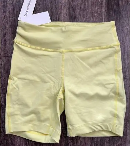 Outdoor Voices NWT  Move Free 6” Short