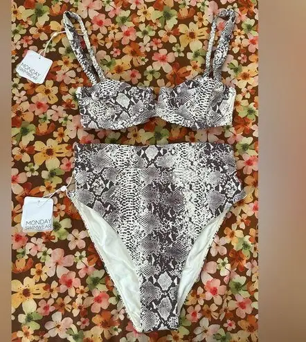 Monday Swimwear bikini set size P Small