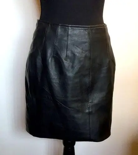 Tannery west women’s black leather midi skirt zip up back size 6
