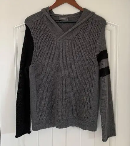 Wooden Ships Gray‎ Black Knit Hooded Sweater Women’s Small/Medium Beach Travel