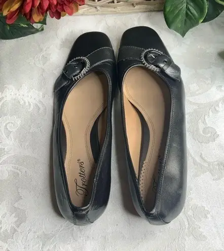 Trotters Olive Green Leather Casual Career Slip On Loafer Flats Toe 9N Size 9