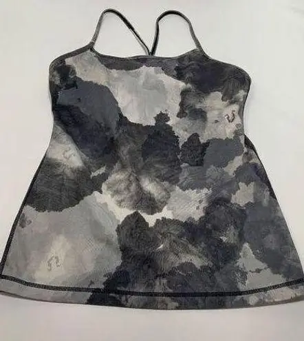 Lululemon  Women's Halter Tank Top Active Workout Camouflage Gray Size 8/10