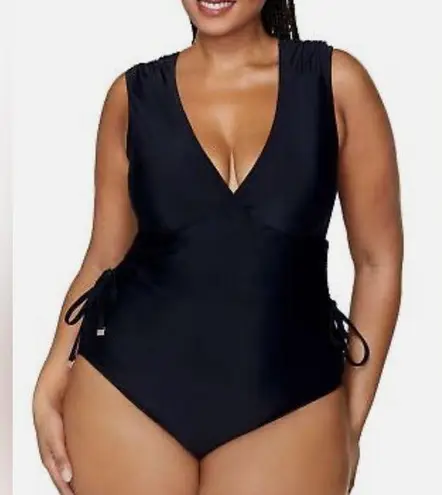 Raisin's Curve Womens Size 14W Lusiana One-Piece Swimsuit - Black
