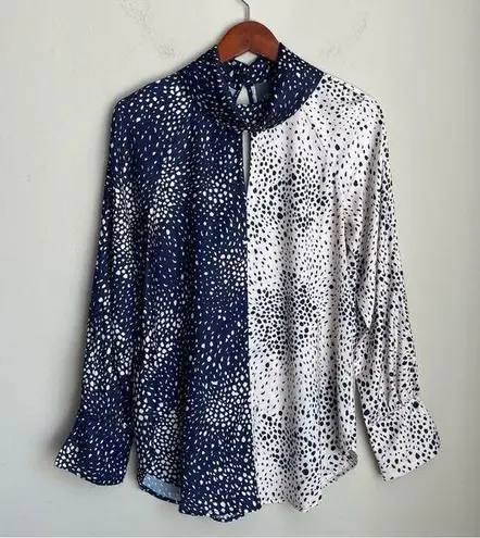 Lysse Spotted Animal Print Long Sleeve Navy Cream Blouse Keyhole Neck Size Small