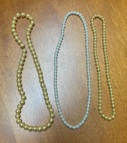 Bundle of Vintage handmade stretch pearl necklaces Yellow