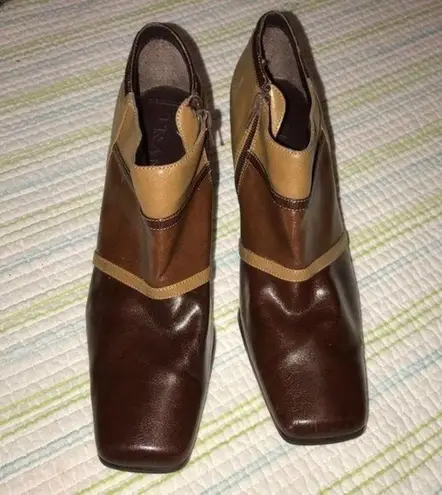 New York Transit COLOR BROWN BLOCK ANKLE BOOTS SIZE 10M