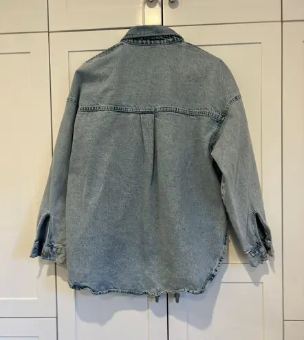 ZARA Lightwash Denim Jacket