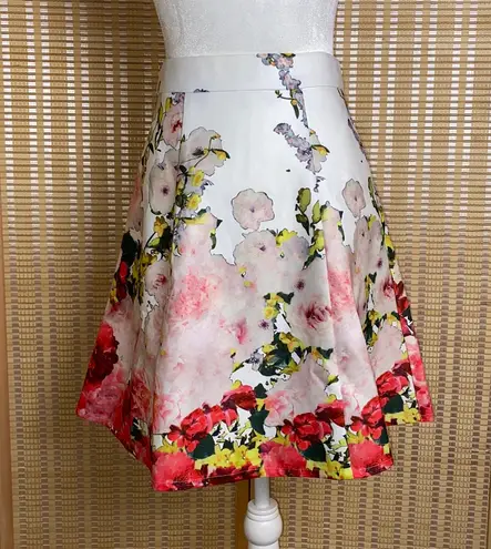 NIKIBIKI | White Floral Flared Pleated Skirt