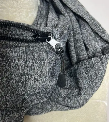 Athleisure infinity scarf with zipper pocket Gray