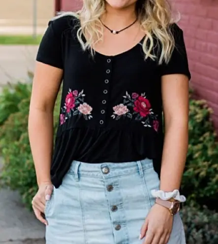 American Eagle AEO Black peplum henley top small red floral embroidery