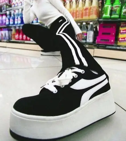 90’s COASTERS Platform skater sneakers Grunge Skater Size 5.5 Y2K Black