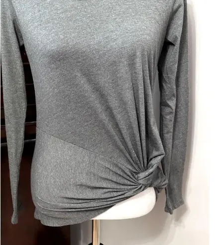 Fabletics  Womens Pullover Top Shirt Gray Heathered Long Sleeve Twisted Front XS